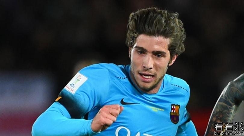 恩里克:罗贝托踢边后卫很有前途