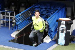 齐达内安排体能师帮助J罗减肥,望其恢复