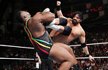 大·E vs 达米安·桑道《WWE2013TLC》