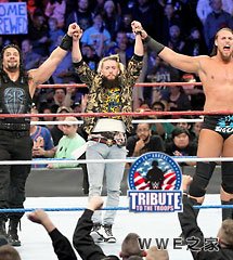 <b>WWE2016年12月16日《劳军演出》</b>