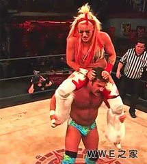 <b>墨西哥地下摔角Lucha Underground第三季《第二十四集》</b>