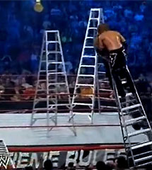 <b>WWE2013年7月14日【杰夫vs艾吉】梯子大战</b>