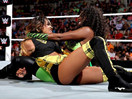 WWE姐妹反目赛！内奥米vs卡梅隆-RAW摔角2014年9月16日 - 狂野角斗士