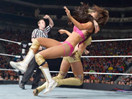 WWE女子撕衣-内衣肉搏赛：萨莫雷&蕾拉vs娜达利娅&罗莎-ME摔角2014年9月3日