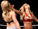 WWE女子撕衣-内衣肉搏赛：萨莫雷vs娜达利娅(泰森基德)-SD摔角2014年11月7日 - 狂野