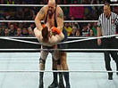 【中文解说】WWE大秀哥vs希莫斯vs大力士鲁瑟夫vs马克亨利(2015.04.25) - wwe美国职业