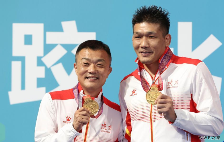 全运会-摔跤男子古典式87公斤级决赛：陕西队选手彭飞夺冠