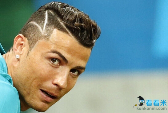 世界杯美国2-2葡萄牙花边:C罗吐舌卖萌 最囧表情不忍直视