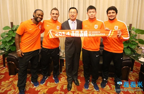 洛维蒙蒂略阿洛伊西奥三叉戟和张文钊