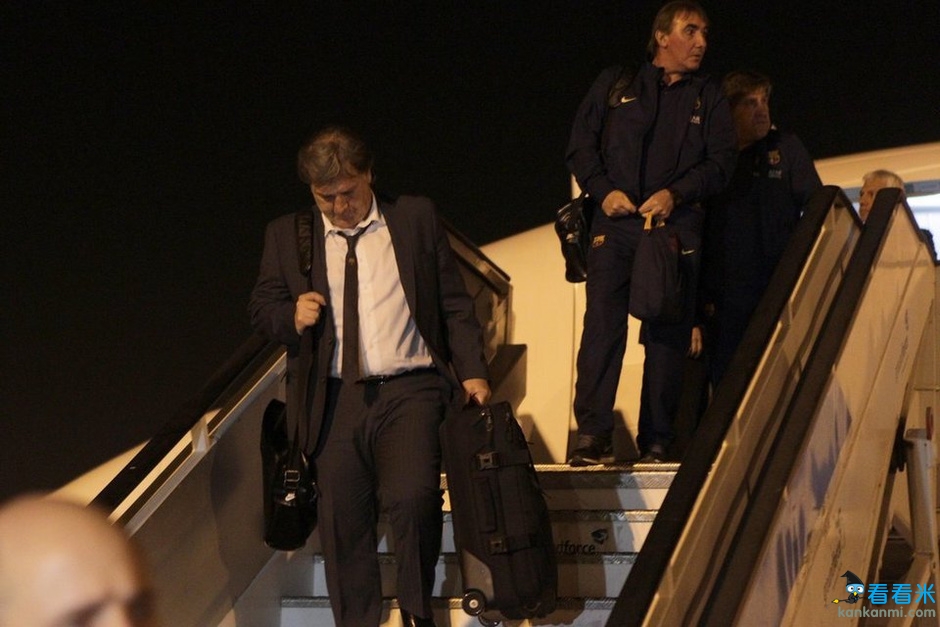 巴萨输弱旅球迷倒戈喊滚蛋 梅西黑脸