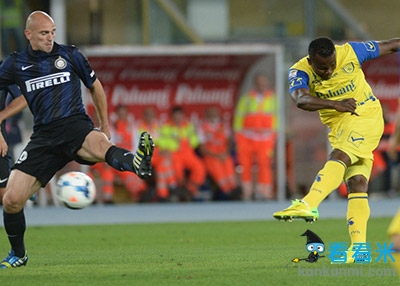 意甲:萨内蒂生涯告别战接受颁奖 最后一次带国米进场/图