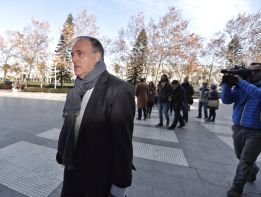 西媒：西甲转会窗口本月29日关闭