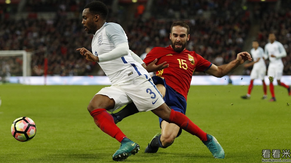 卡瓦哈尔发推晒破鞋：战斗到最后！