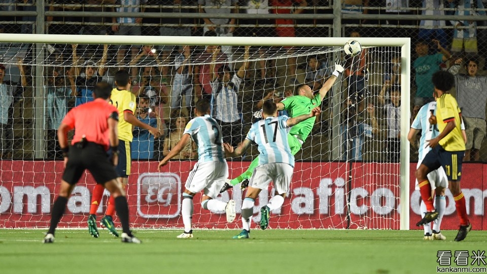 半场-梅西世界波+妙传 阿根廷主场暂时2-0哥伦比亚